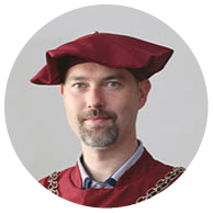 Prorektor pre medzinárodné vzťahy a marketing
