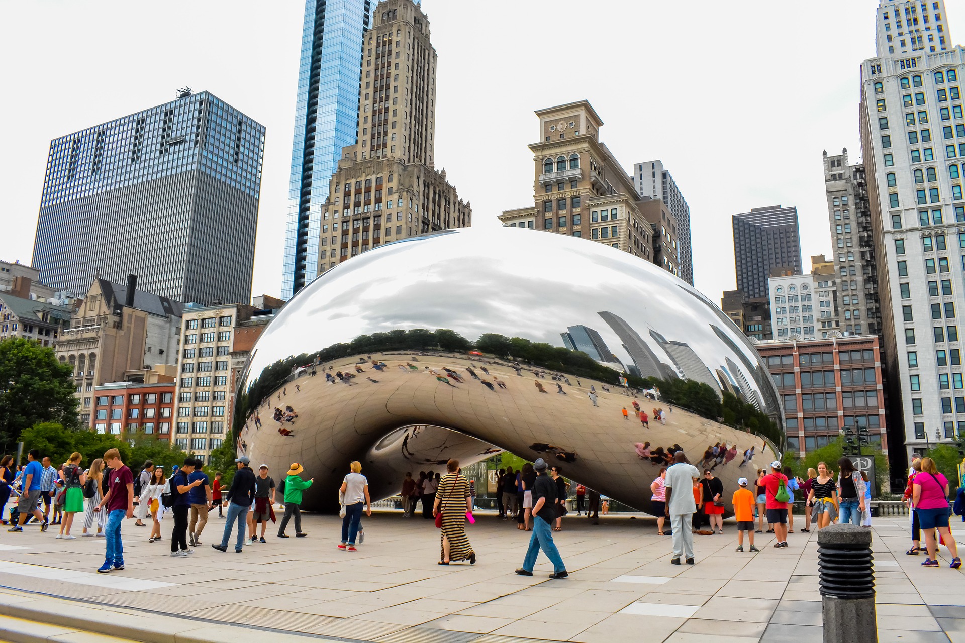 chicago-millenium-parku-cloud-gate-anish-kapoor.jpg